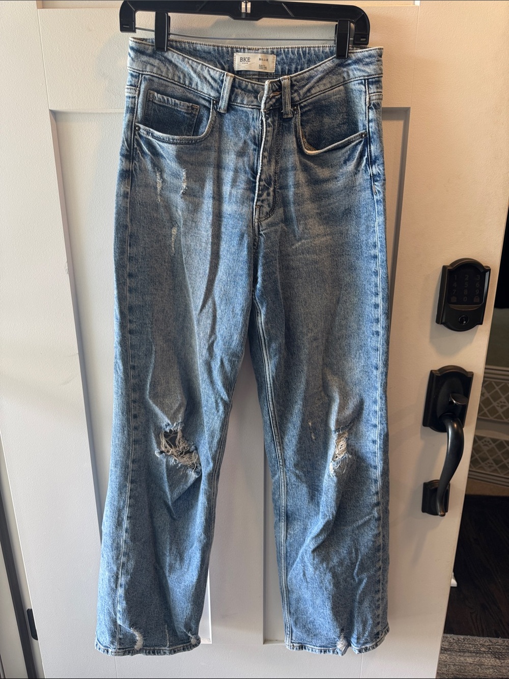 Buckle Women's Light Blue High-Rise Distressed Jeans